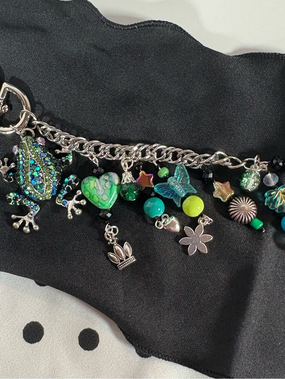 Green Crystal Frog Bag Charm Keychain - Picture 3 of 12